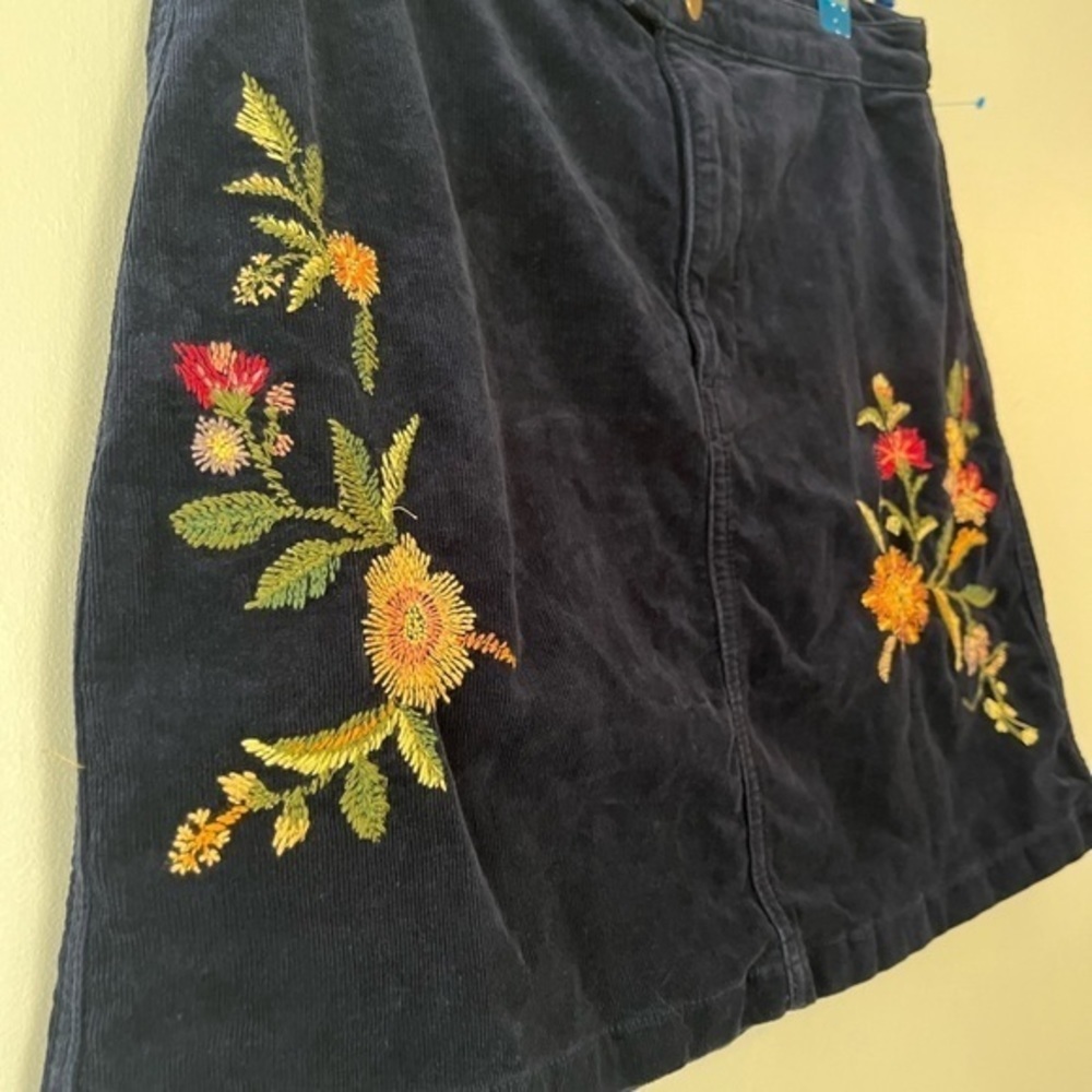 Embroidered Corduroy Skirt - Picture 7 of 8
